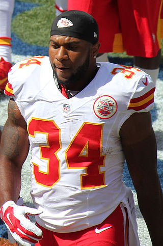 <span class="mw-page-title-main">Knile Davis</span> American football player (born 1991)