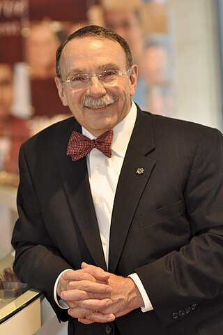 <span class="mw-page-title-main">R. Bowen Loftin</span> American academic administrator