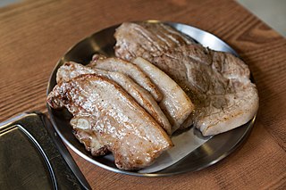 <i>Samgyeopsal</i> Korean grilled pork belly dish