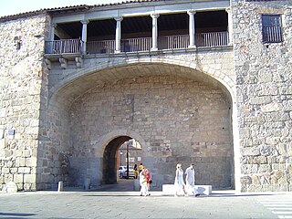 Murallas. Balcón de Doña Guiomar