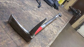 <span class="mw-page-title-main">Halligan bar</span> Forcible entry tool