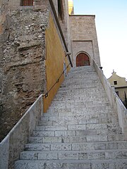 Escala d'accés a la Porta de Quart