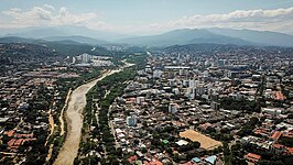 Panorámica desde el costado oriental de la ciudad