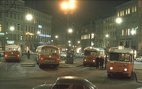 Busser på torget i 1964