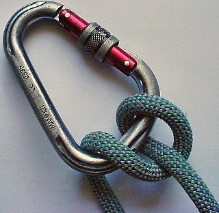 <span class="mw-page-title-main">Munter hitch</span> Adjustable knot used control friction in a belay system