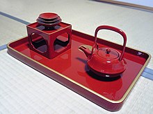 O-toso and three sakazuki lacquered vermillion cups Otoso.jpg