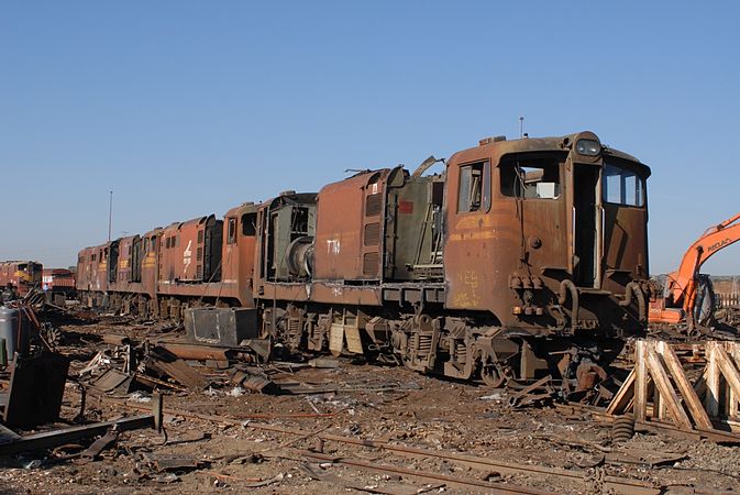 No. E742 being cut up at Danskraal, Ladysmith, 26 April 2007