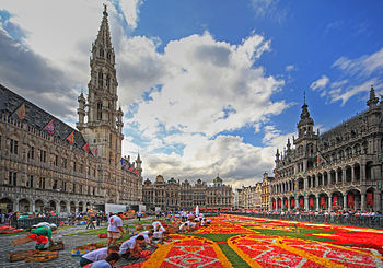 Grand Place Photograph: Francisco Conde Sánchez Licensing: CC-BY-SA-3.0