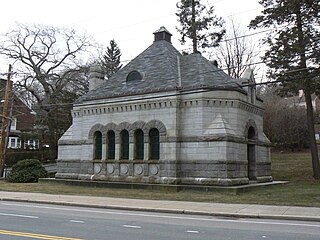 <span class="mw-page-title-main">Chestnut Hill Reservoir Historic District</span> Historic district in Massachusetts, United States