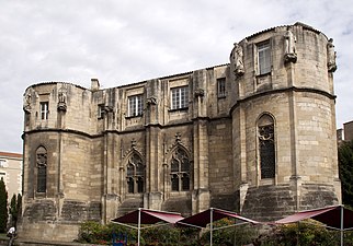 Le donjon, appelé « tour Maubergeon » : la partie haute n'a jamais été construite.