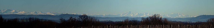 Panorama dels Pirenèus dempuèi Alzona.