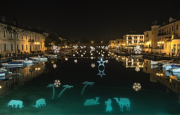 Canale di mezzo con presepe subacqueo