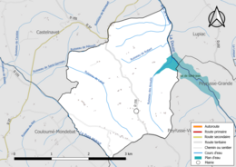 Carte en couleur présentant le réseau hydrographique de la commune