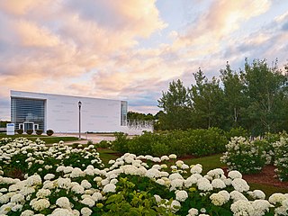 <span class="mw-page-title-main">Museum of Wisconsin Art</span> Art museum in West Bend, Wisconsin