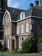 De pastorie naast de Martinuskerk op 't Hofke 3 (thans woonhuis)