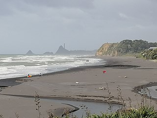 <span class="mw-page-title-main">Ōakura</span> Settlement in Taranaki Region, New Zealand