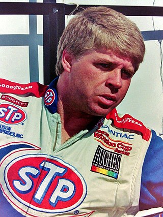 <span class="mw-page-title-main">Bobby Hamilton</span> American stock car racing driver