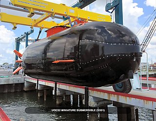 Dry Combat Submersible Midget submarine project