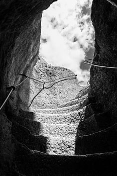 Stairs from the cave to Château de Gavaudun, Lot-et-Garonne Photograph: Julien de Marchi Licensing: CC-BY-SA-3.0