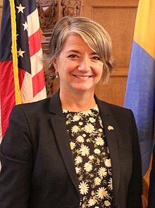 Governor Dayton meets with Swedish Ambassador Karin Olofsdotter (cropped).jpg