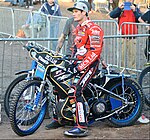 Jason Doyle (in Swindon colours), topped the UK averages and won the league with Swindon in 2017 Jason Doyle 2017.jpg