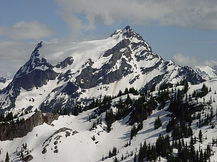 Tomyhoi seen from Mt. McGuire in Canada