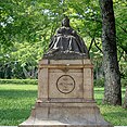 Queen Victoria Statue