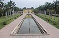 * Kandidimi: View towards the gate from Safdarjung's Tomb. This image was uploaded as part of Wiki Loves Monuments 2024. --Rangan Datta Wiki 13:06, 11 September 2024 (UTC) * * Kërkohet vlerësim