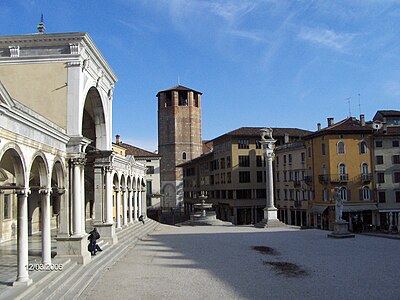 Piazza Libertà.