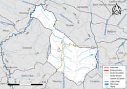 Carte en couleur présentant le réseau hydrographique de la commune