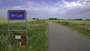 Landschap ten noorden van Broek in de richting van Wierhuizen