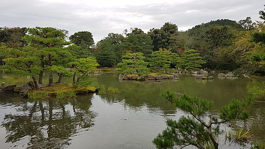 La ĝardeno de Rokuonji.