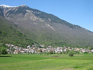 <span class="mw-page-title-main">Lumino</span> Municipality in Ticino, Switzerland