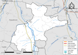 Carte en couleur présentant le réseau hydrographique de la commune