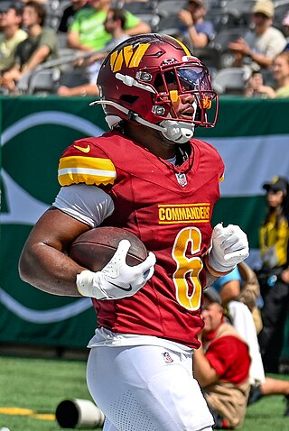 <span class="mw-page-title-main">Michael Wiley (running back)</span> American football player (born 2000)