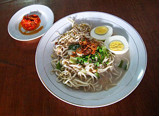 <span class="mw-page-title-main">Mie celor</span> Indonesian noodle soup dish