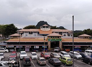 <span class="mw-page-title-main">Bau, Sarawak</span> Town and district capital in Sarawak, Malaysia