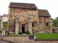 St Laurence's Church, Bradford on Avon, vista da sud, 2005.