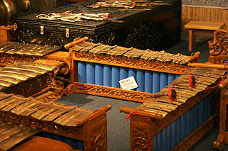 <span class="mw-page-title-main">Gendèr</span> Indonesian musical instrument used in Gamelan