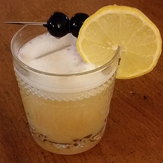 <span class="mw-page-title-main">Sour (cocktail)</span> Family of classic mixed drinks