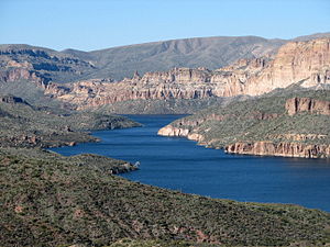 Lago Apache