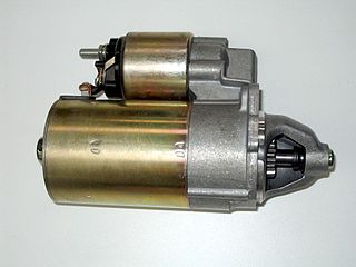 <span class="mw-page-title-main">Starter (engine)</span> Device used to start an internal combustion engine