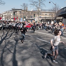 Protests against the El Khomri law in Paris on March 17. The young demonstrators march in gaiety (before the progression of police repression).