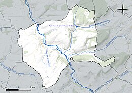 Carte en couleur présentant le réseau hydrographique de la commune