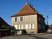 Maison de maître (1816), 30 rue du Général-Leclerc.