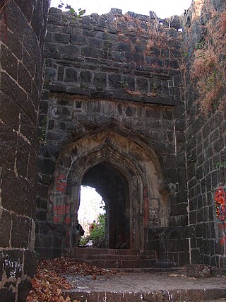 <span class="mw-page-title-main">Suvarnadurg</span> Fort on an island in Maharashtra, India