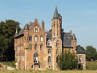 <span class="mw-page-title-main">Bazel</span> Village in Flemish Region