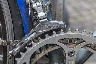 Derailleur gears Variable-ratio transmission system commonly used on bicycles