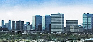 <span class="mw-page-title-main">Greenway Plaza</span> Business district of Houston in Texas, United States