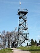 Torre del Blauen (1895) en la cumbre del Blauen